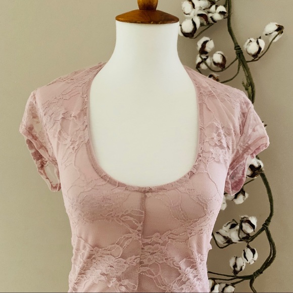 Retro Doll Mauve Lace Bodycon with Back Cutout - Picture 2 of 4